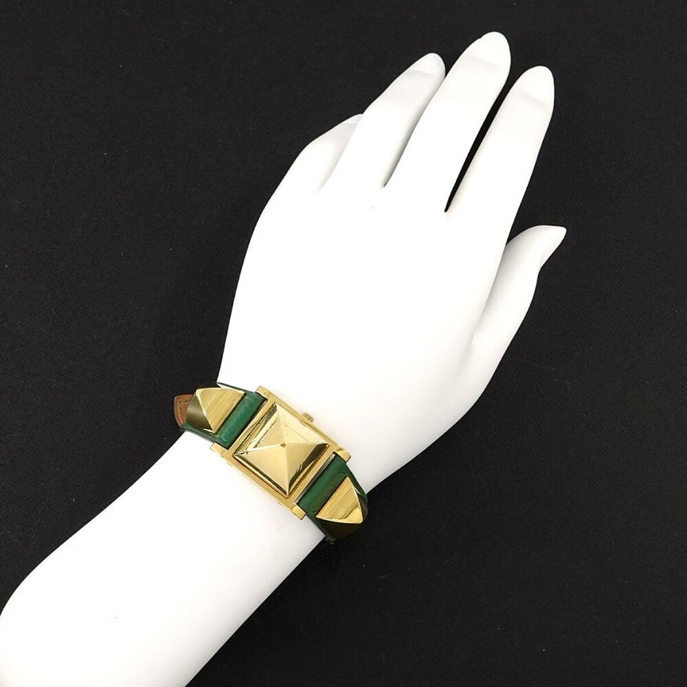 HERMES Medor Vintage pyramid Gold studs Quartz White Dial Ladies